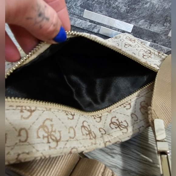 Guess fanny pack belt bag - Picture 4 of 5
